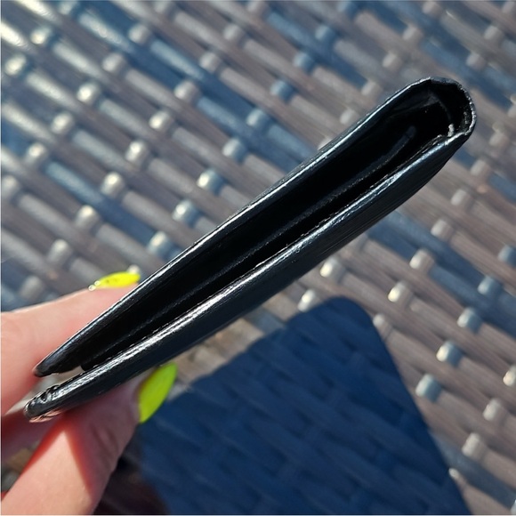 Louis Vuitton Black Epi Wallet EUC - Picture 6 of 13